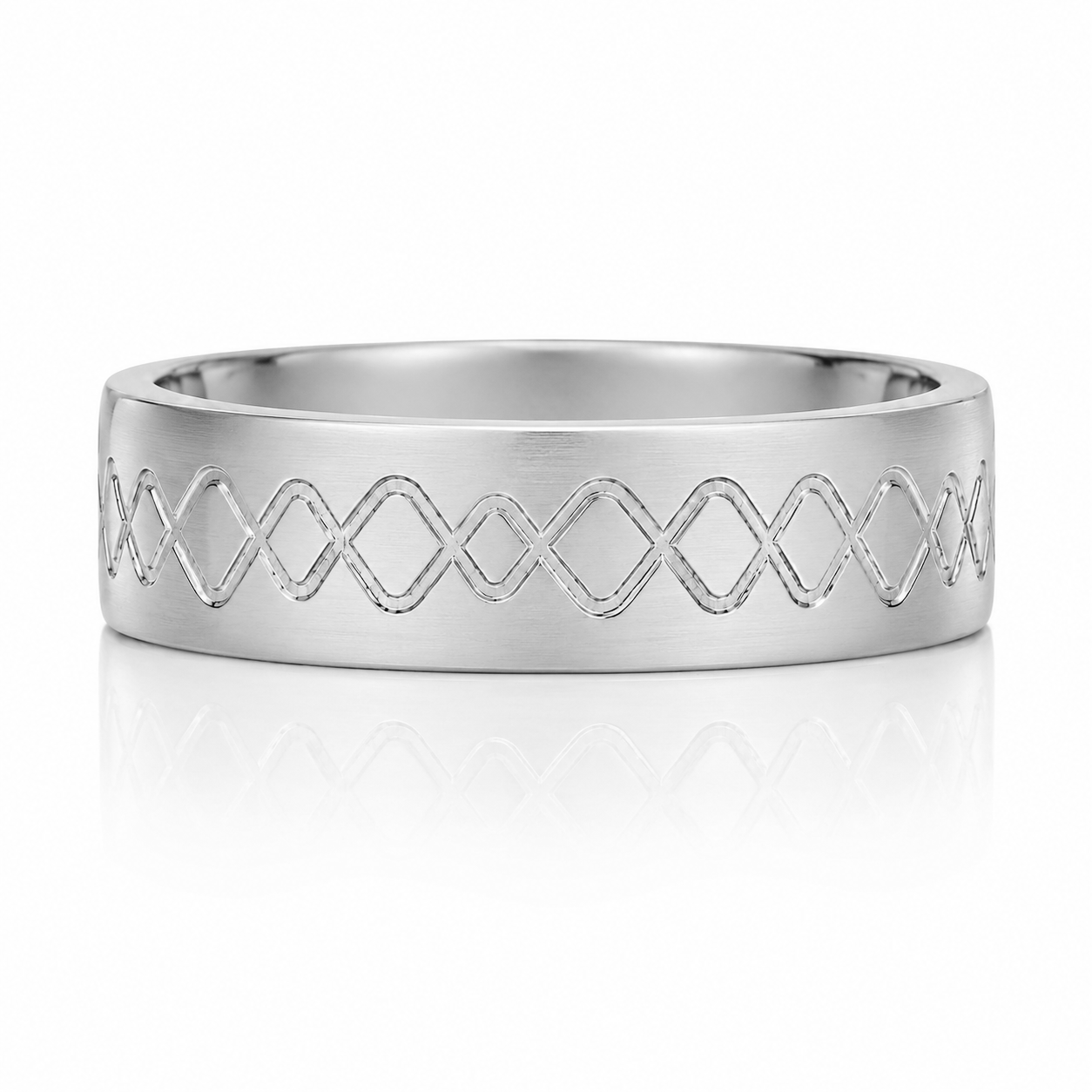 A silver ring with a diamond pattern engraved on it.